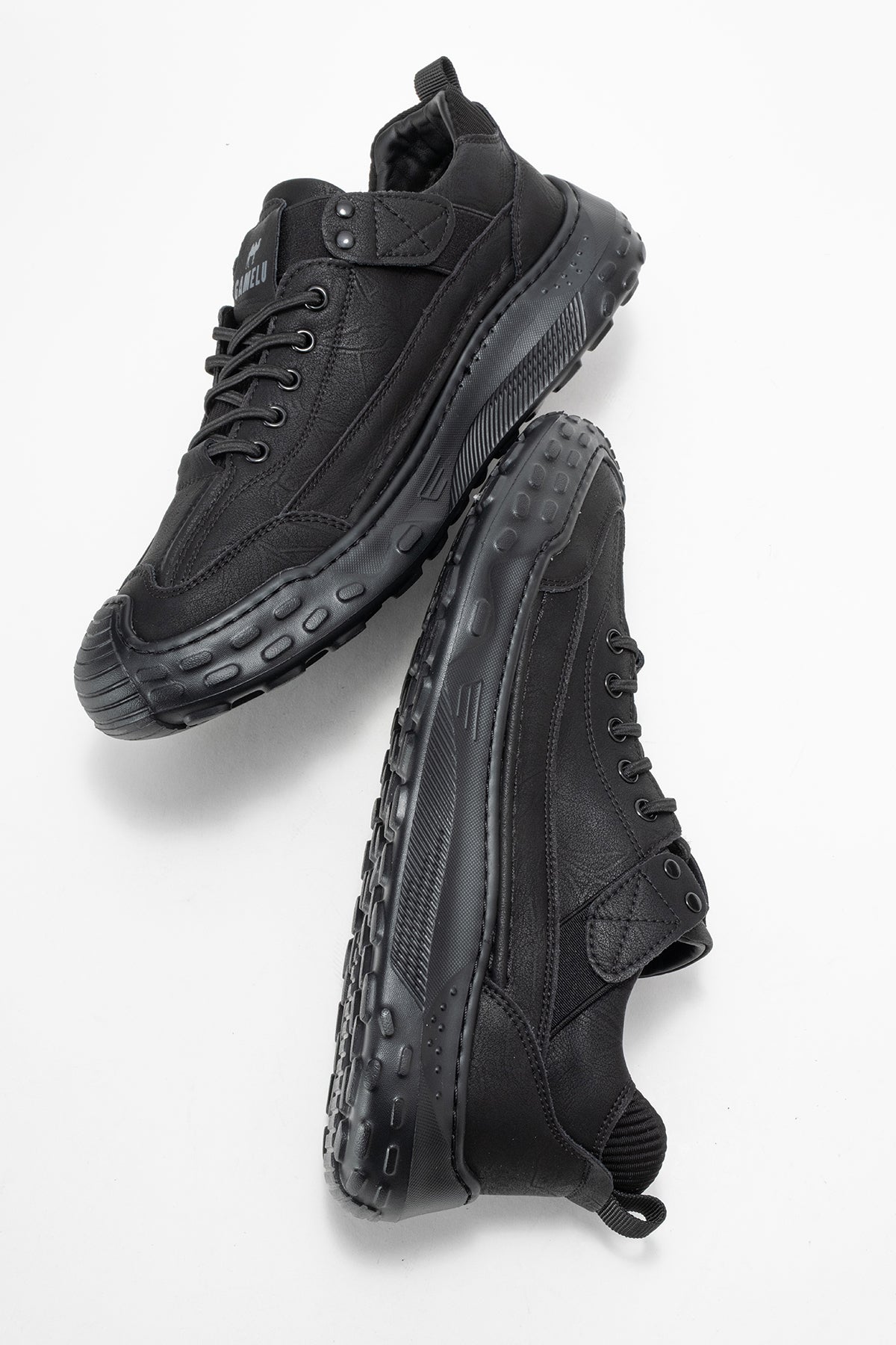 Erkek Siyah Bağcıklı Tırtıklı Kauçuk Tabanlı Sneaker Eliseo