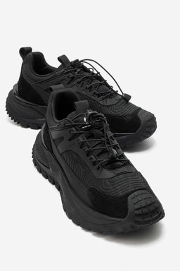 Erkek Siyah Lastik Bağcıklı Tırtıklı Taban Outdoor Sneaker Ezio