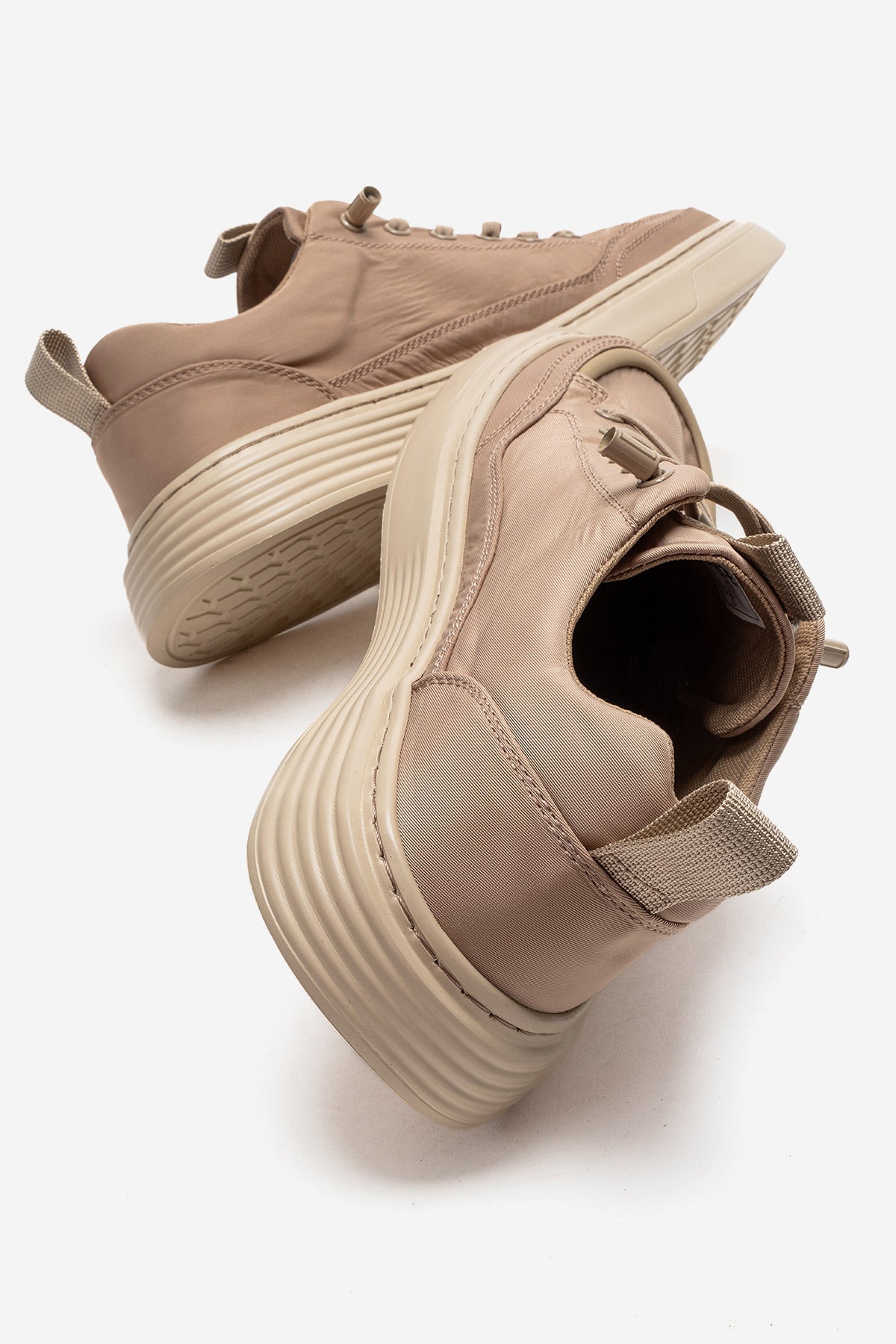 Erkek Bej Bağcıklı Kalın Kauçuk Tabanlı Sneaker Donato