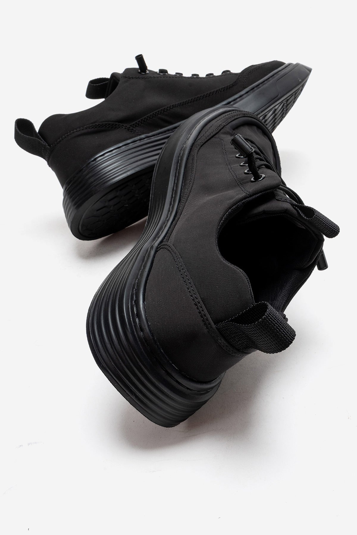 Erkek Siyah Bağcıklı Kalın Kauçuk Tabanlı Sneaker Donato