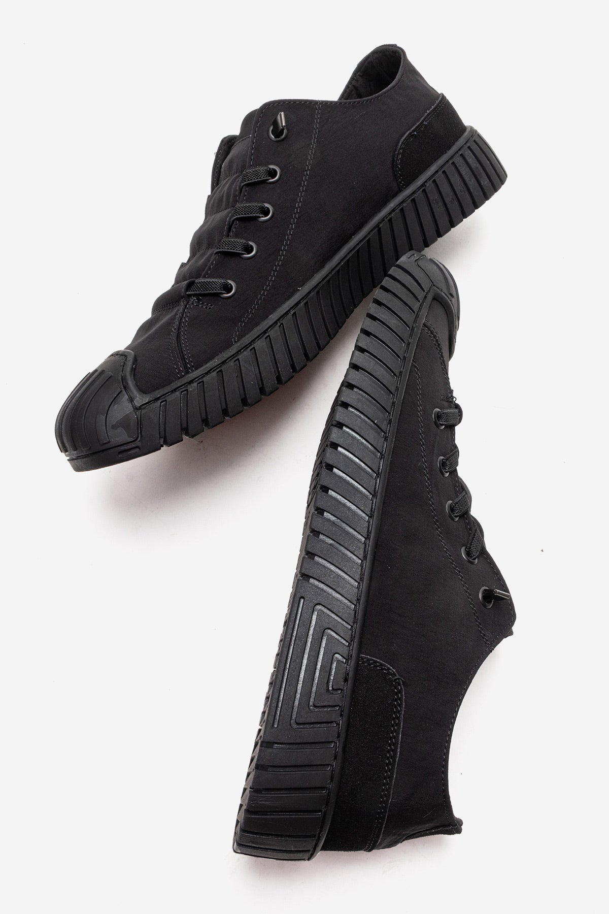 Erkek Siyah Bağcıklı Kauçuk Burun Detaylı Kalın Tabanlı Sneaker Günlük Ayakkabı Cristiano