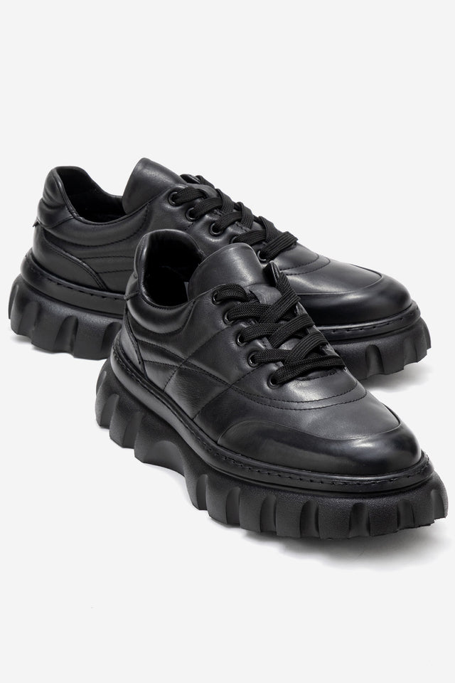 Erkek Hakiki Deri Siyah Bağcıklı Tırtıklı Kalın Taban Sneaker Alonso