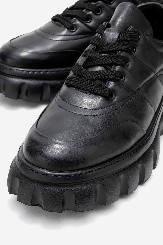 Erkek Hakiki Deri Siyah Bağcıklı Tırtıklı Kalın Taban Sneaker Alonso
