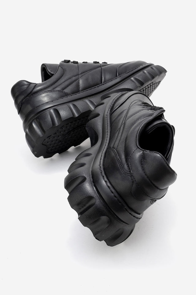 Erkek Hakiki Deri Siyah Bağcıklı Tırtıklı Kalın Taban Sneaker Alonso