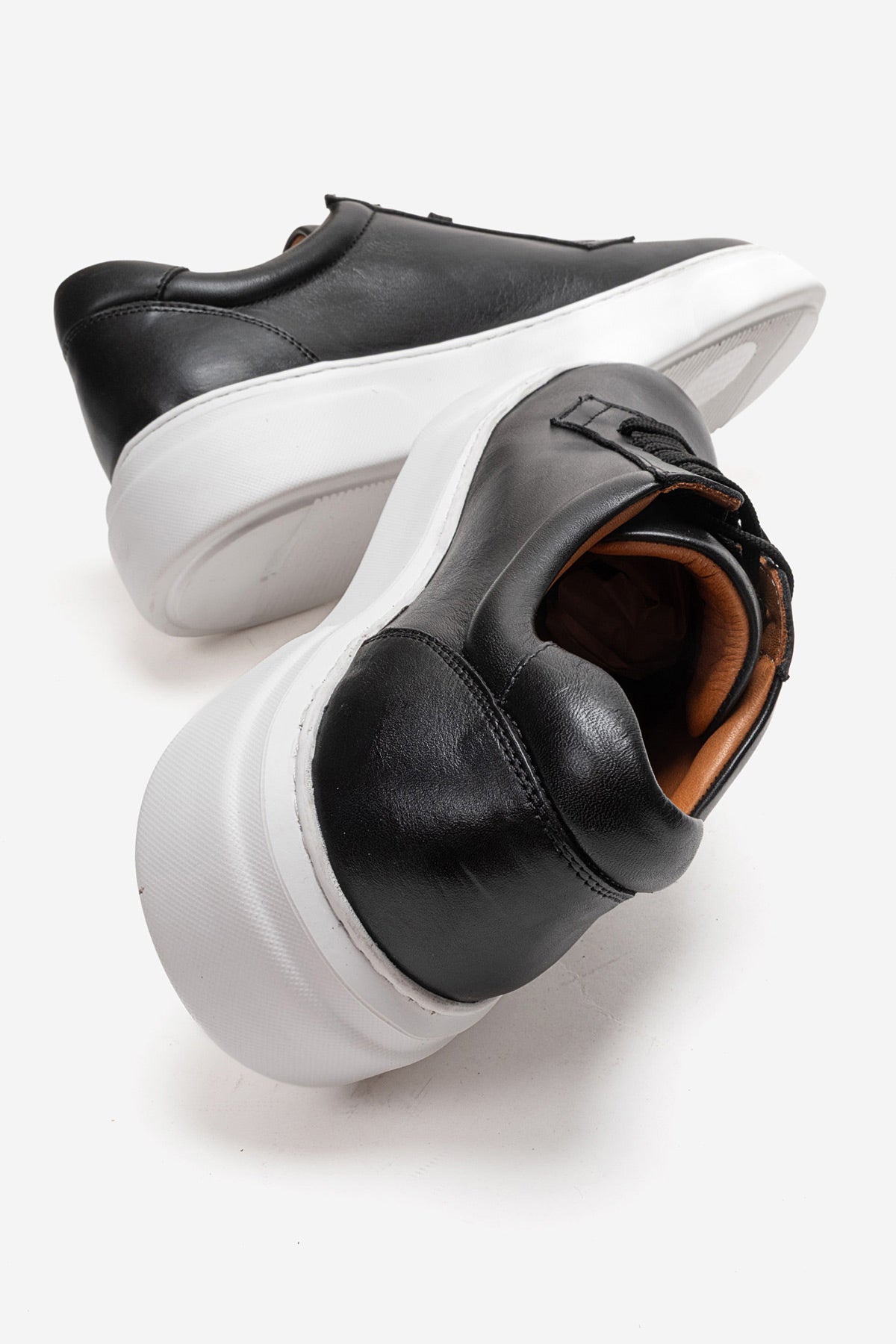 Erkek Hakiki Deri Siyah Beyaz Bağcıklı Kalın Tabanlı Sneaker Ayakkabı Italo