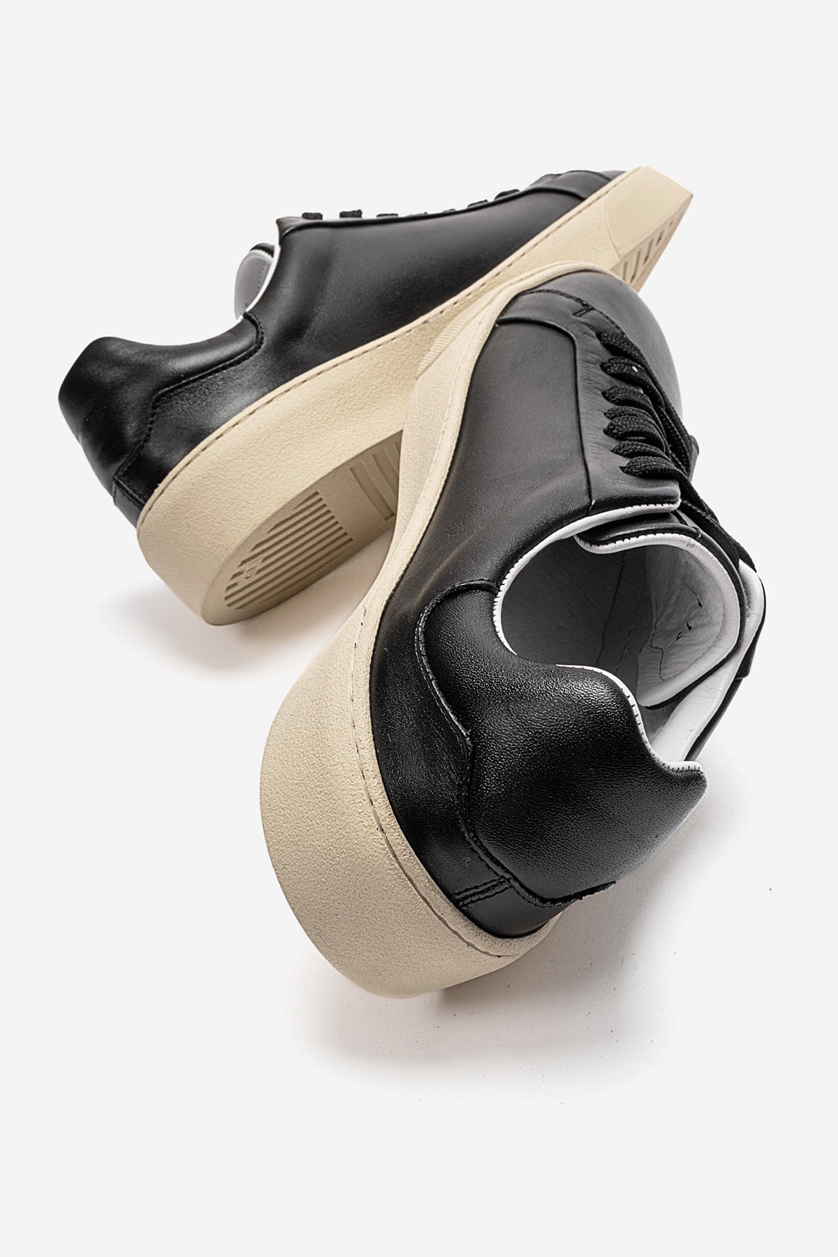 Erkek Hakiki Deri Siyah Bağcıklı Kauçuk Tabanlı Sneaker Ayakkabı Luciano