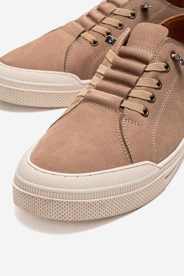 Erkek Hakiki Deri Bej Nubuk Bağcıklı Kauçuk Tabanlı Sneaker Octavio