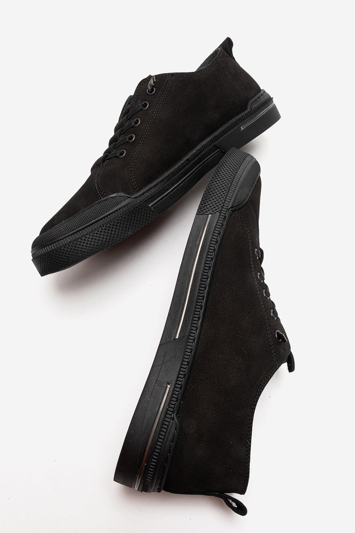 Erkek Hakiki Deri Siyah Nubuk Bağcıklı Kauçuk Tabanlı Sneaker Octavio