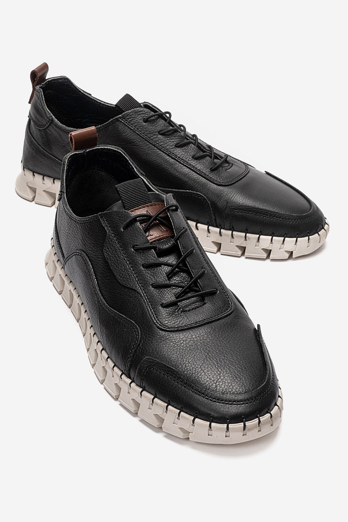 Erkek Hakiki Deri Siyah Bağcıklı Kalın Tabanlı Sneaker Ayakkabı Olivio