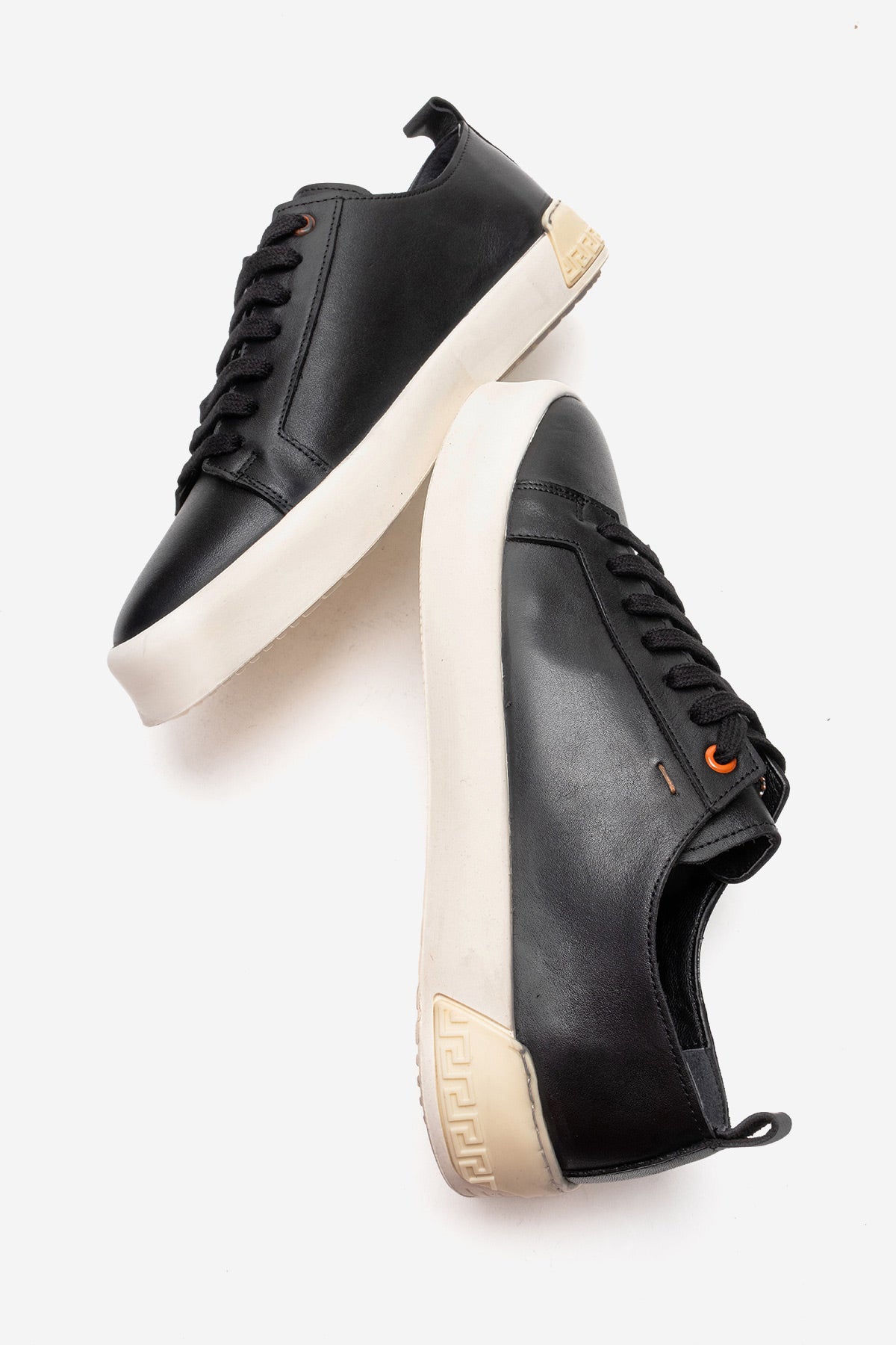 Erkek Hakiki Deri Siyah Bağcıklı Kalın Tabanlı Sneaker Pancho