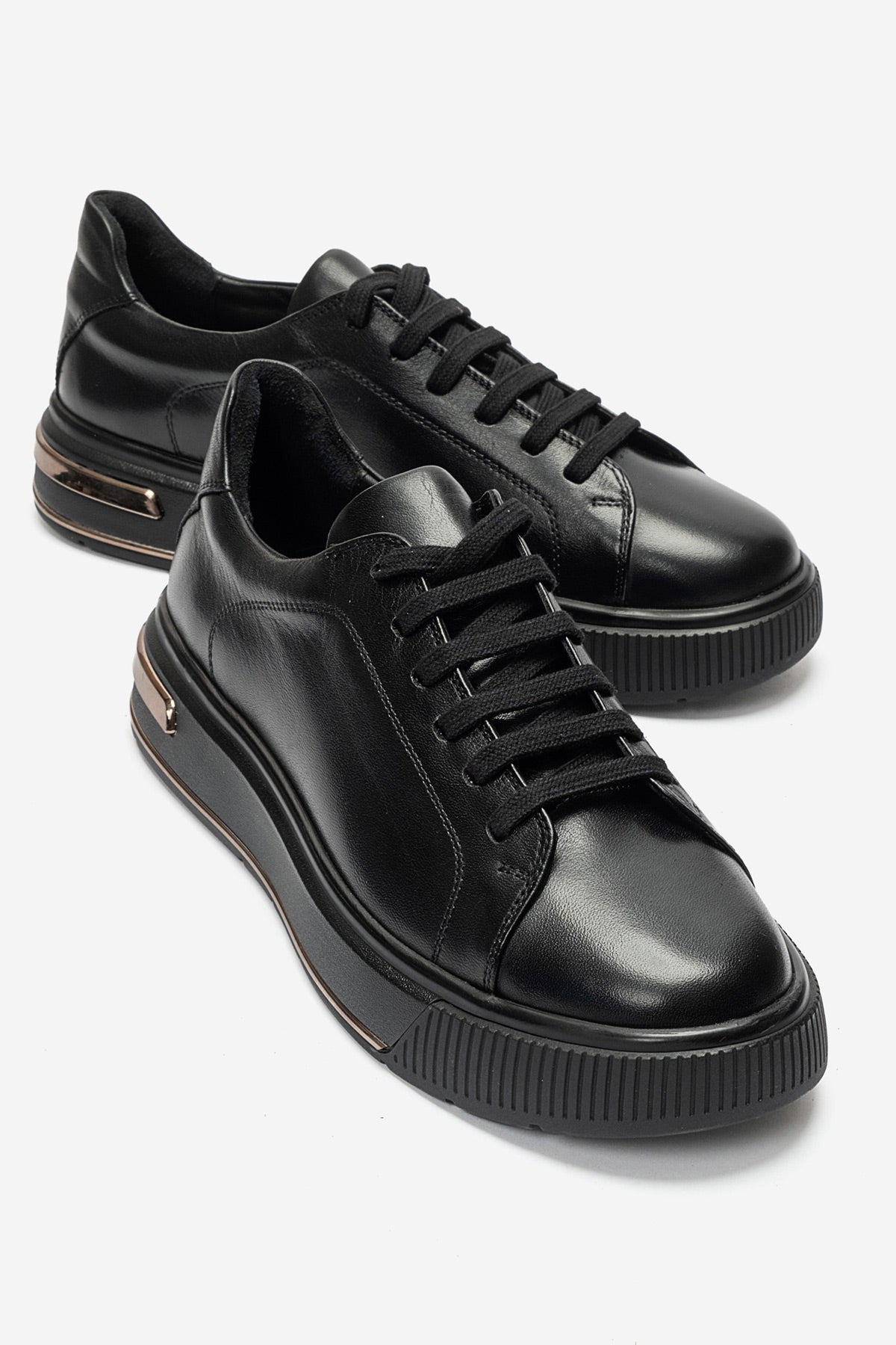 Erkek Hakiki Deri Siyah Metal Detaylı Kalın Tabanlı Sneaker Placido