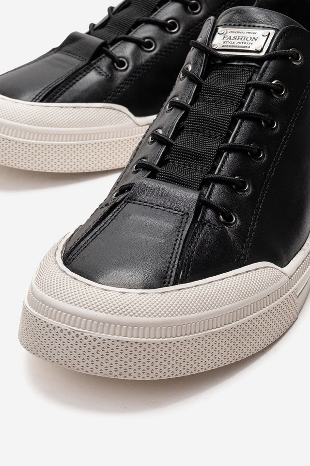Erkek Hakiki Deri Siyah Bağcıklı Kauçuk Tabanlı Sneaker Rafael