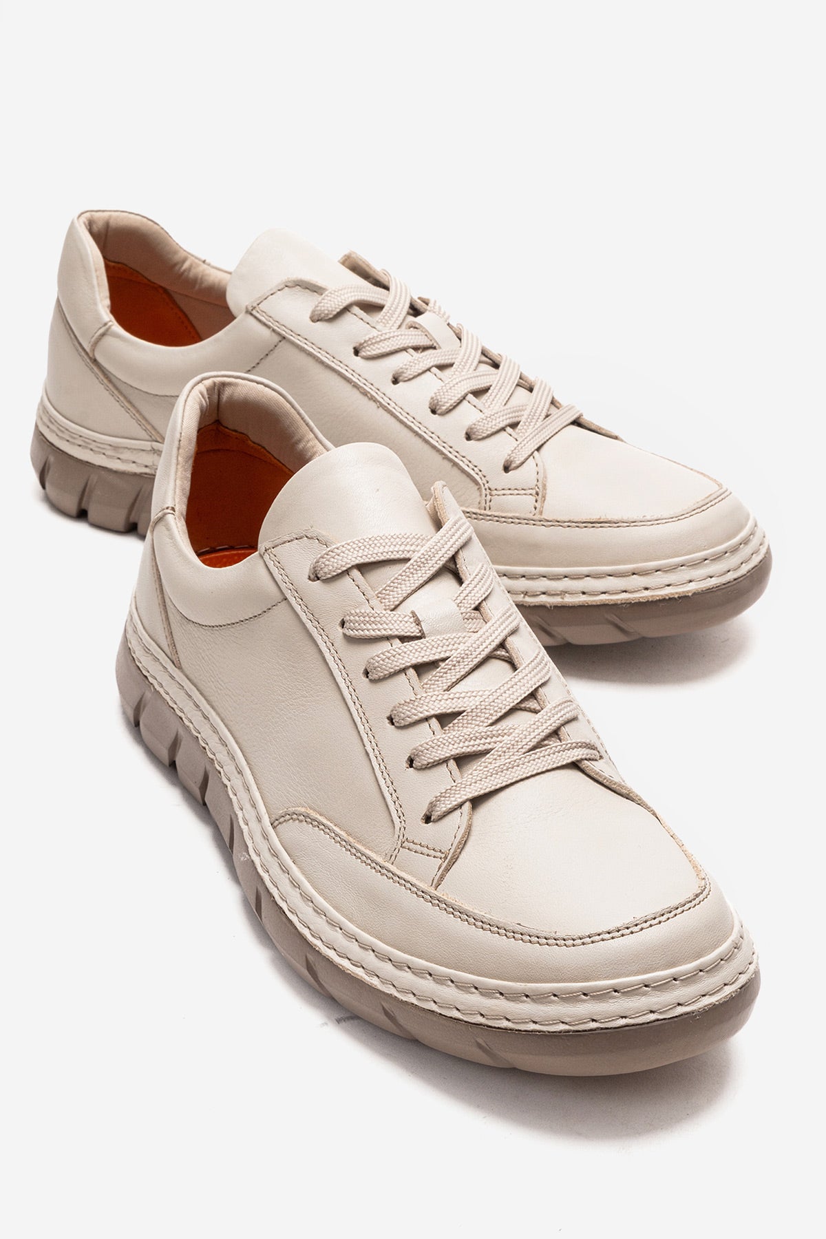 Erkek Hakiki Deri Bej Bağcıklı Kauçuk Tabanlı Sneaker Roberto