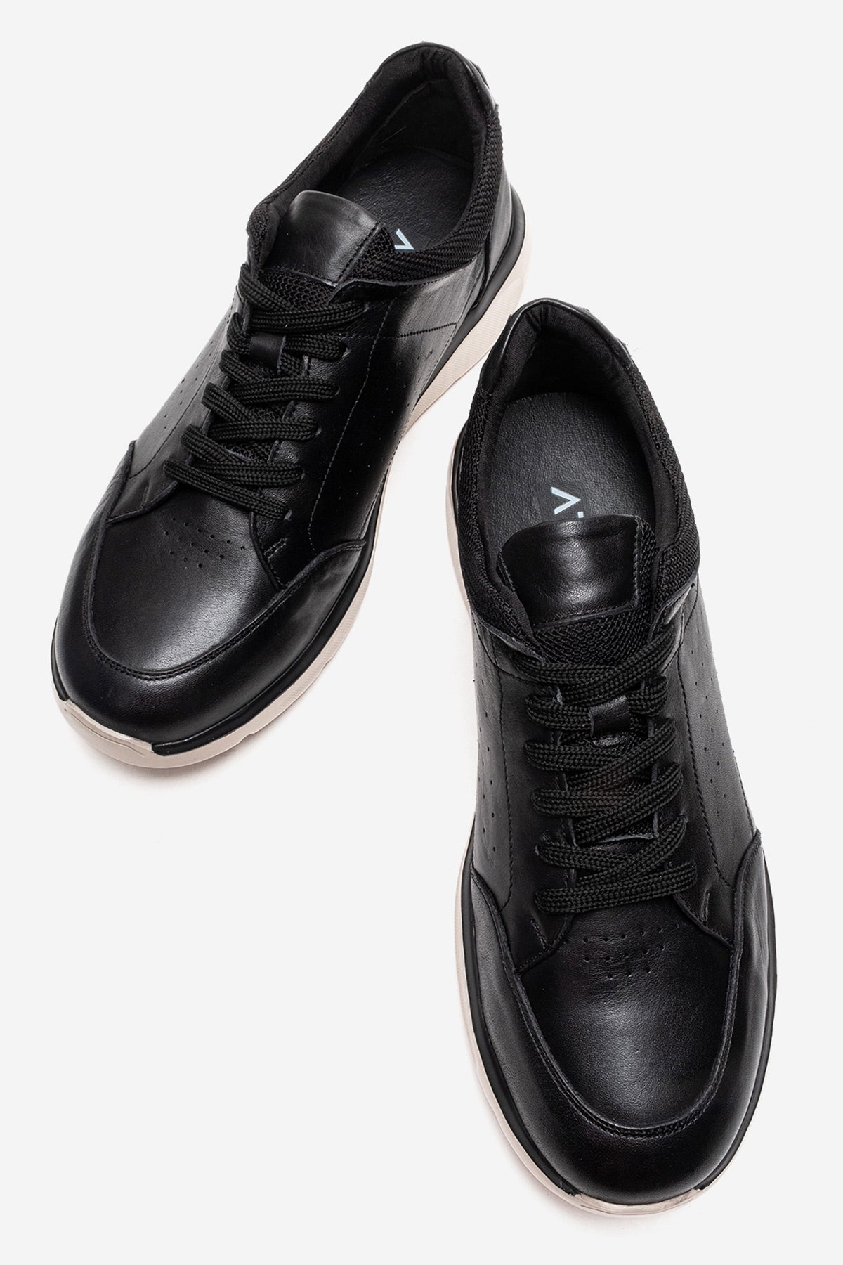 Erkek Hakiki Deri Siyah Lazer Kesim Hafif Tabanlı Sneaker Rodrigo