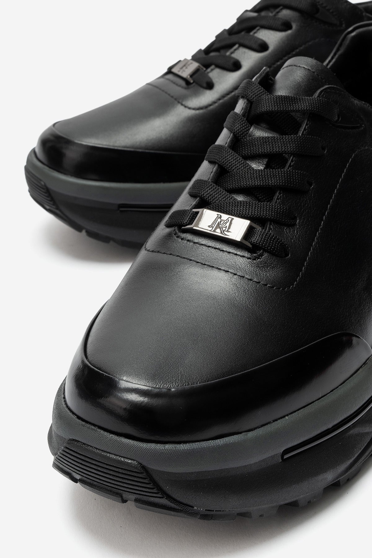 Erkek Hakiki Deri Siyah Bağcıklı Yüksek Kauçuk Tabanlı Sneaker Tullio