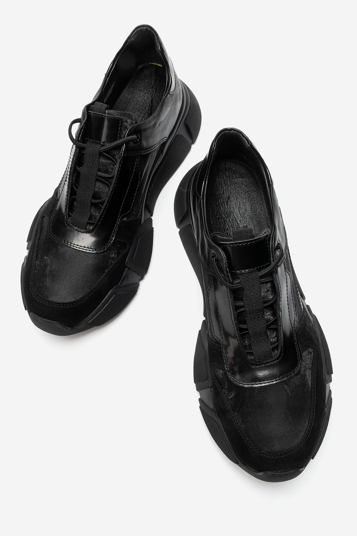Erkek Hakiki Deri Siyah Bağcıklı Kalın Tabanlı Hafif Sneaker Ubaldo