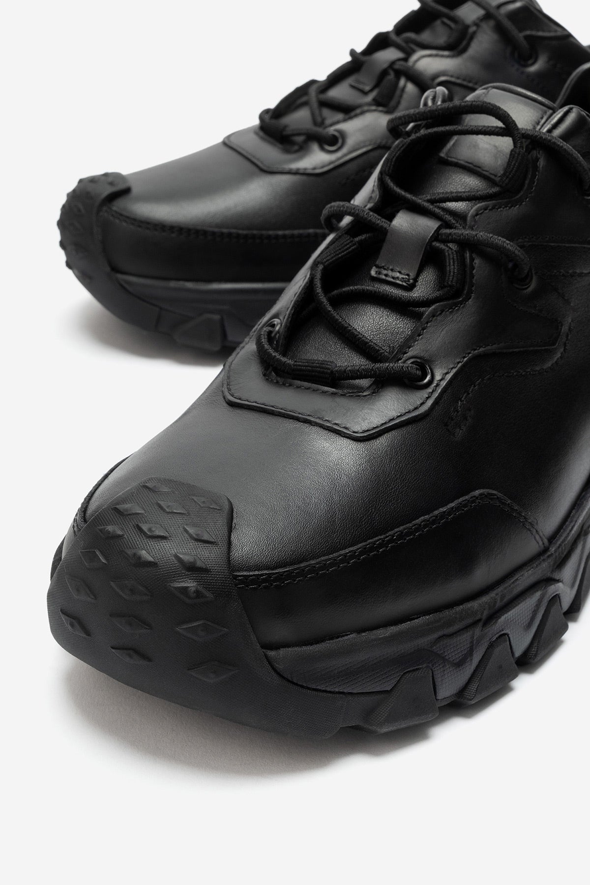Erkek Hakiki Deri Siyah Bağcıklı Tırtıklı Kalın Tabanlı Sneaker Günlük Ayakkabı Vicente