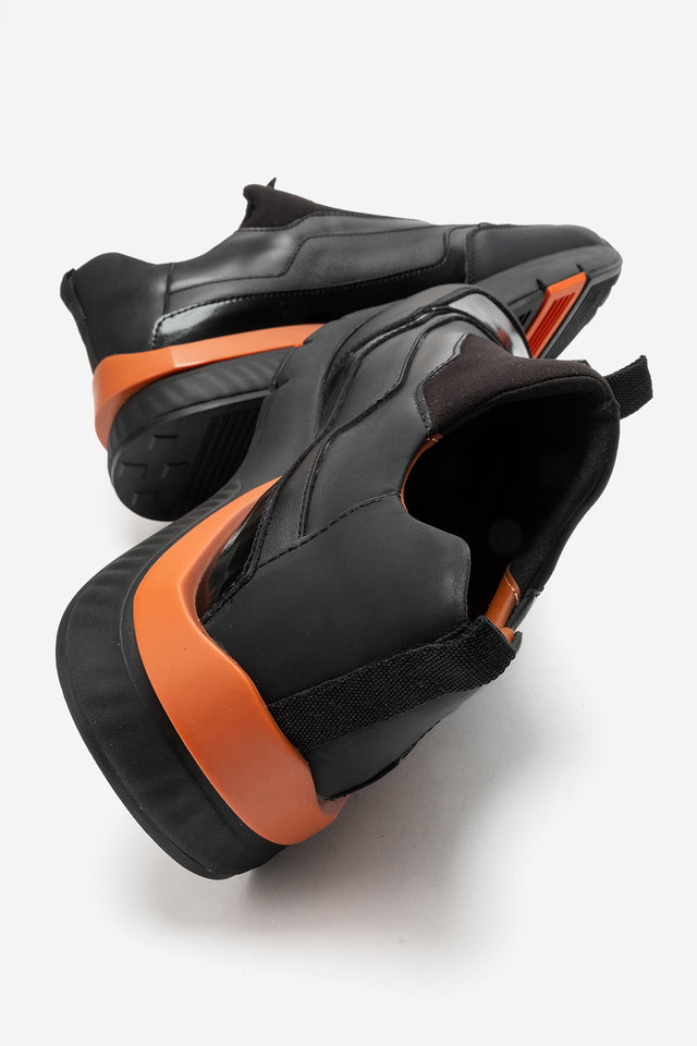 Erkek Hakiki Deri Siyah Bağcıksız Kalın Kauçuk Tabanlı Sneaker Victor