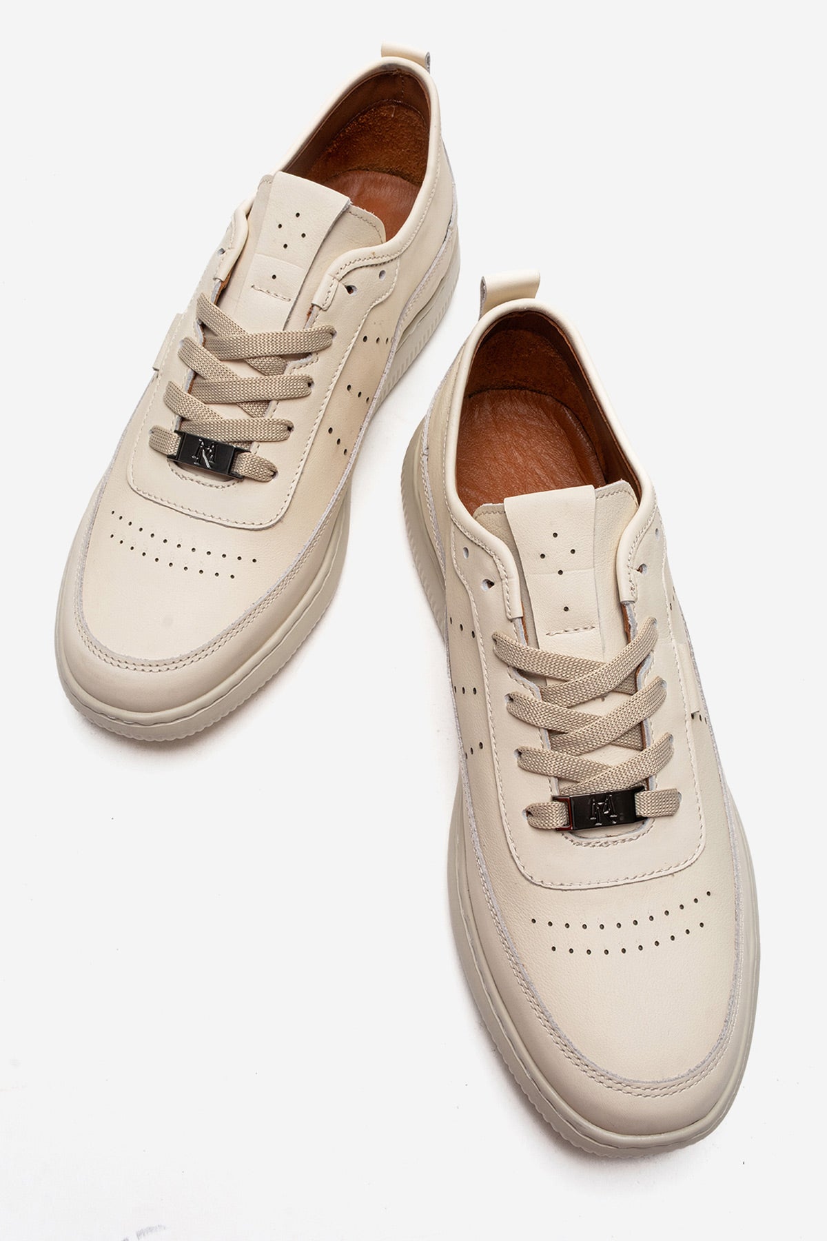 Erkek Hakiki Deri Krem Perfore Bağcıklı Kalın Tabanlı Sneaker Tiberio
