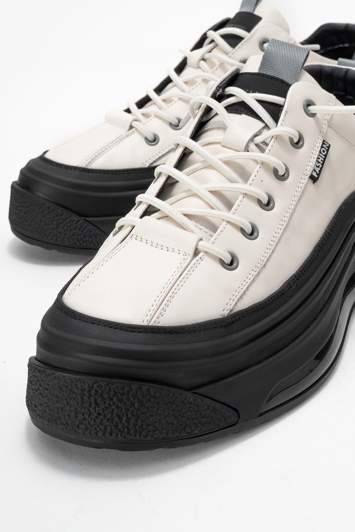 Erkek Beyaz Lastik Bağcıklı Kalın Tabanlı Sneaker Ayakkabı Milo