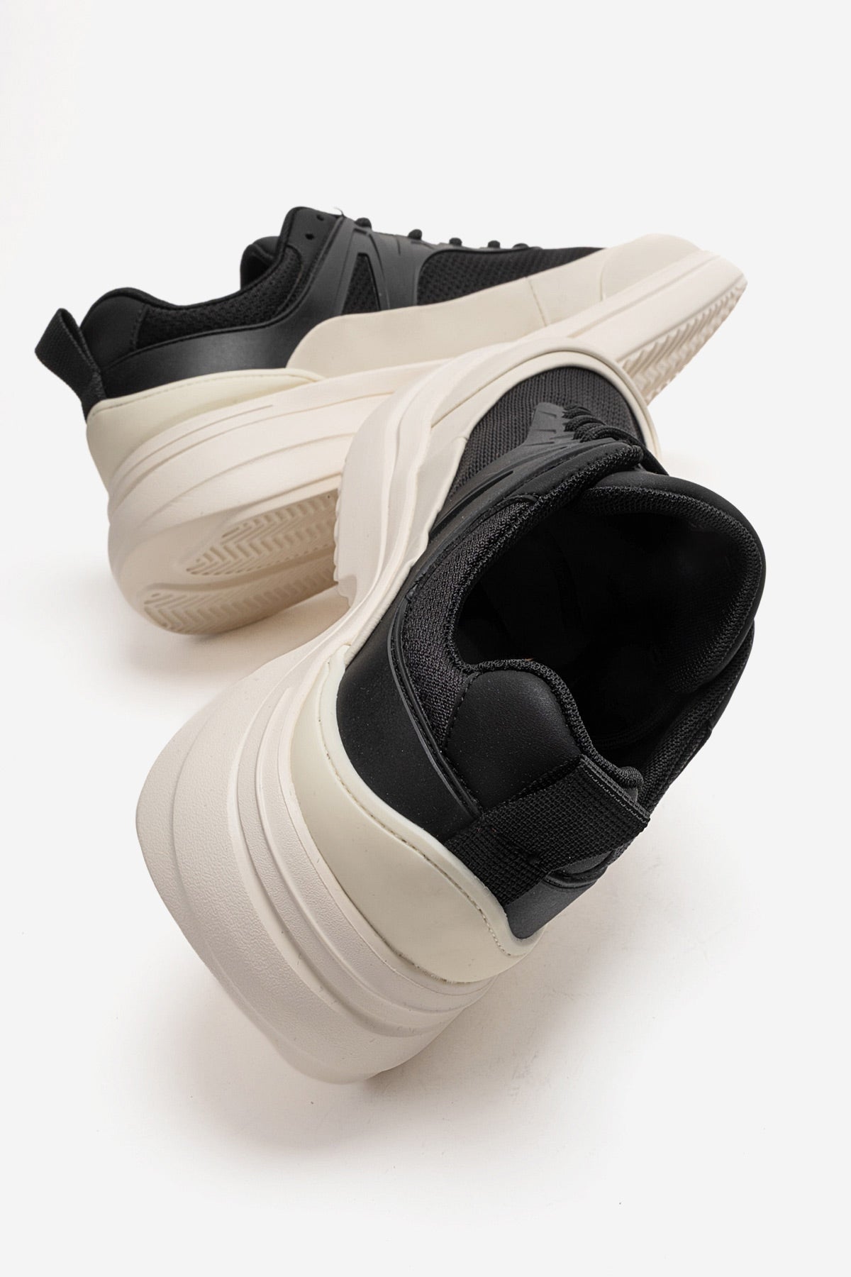 Erkek Siyah File Detaylı Bağcıklı Kalın Tabanlı Sneaker Günlük Ayakkabı Neo