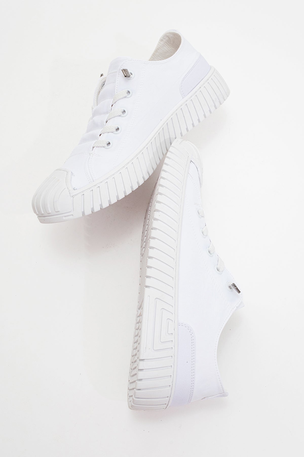 Kadın Beyaz Tekstil Bağcıklı Kalın Tabanlı Sneaker Günlük Ayakkabı Aveline