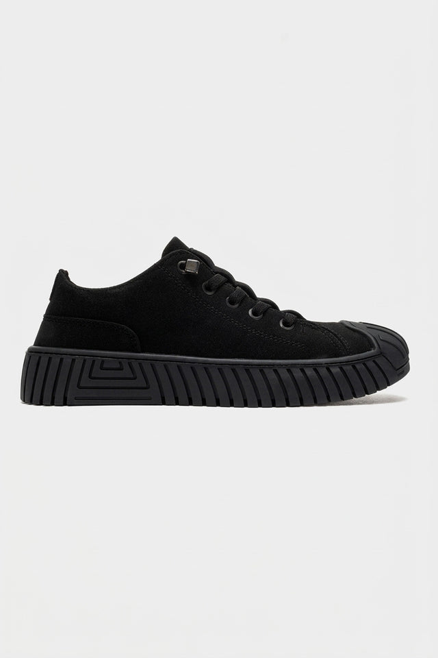 Kadın Siyah Nubuk Bağcıklı Kauçuk Burunlu Günlük Sneaker Vigor
