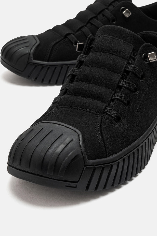Kadın Siyah Nubuk Bağcıklı Kauçuk Burunlu Günlük Sneaker Vigor