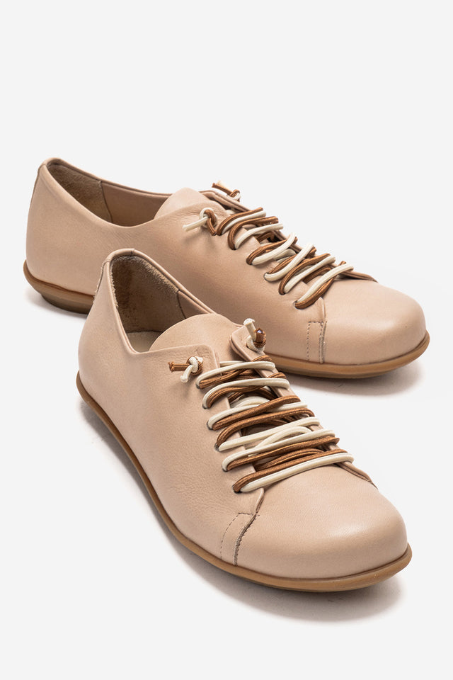 Kadın Hakiki Deri Bej Bağcıklı Hafif Tabanlı Günlük Ayakkabı Emanuela