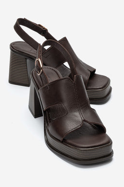 Kadın Hakiki Deri Kahve Köşeli Burun Tokalı 9 cm Platform Kalın Topuklu Sandalet Magda
