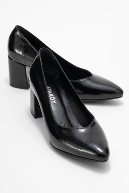 Kadın Hakiki Deri Siyah Dokulu Rugan Sivri Burun 7 cm Orta Kalın Topuklu Stiletto Margot
