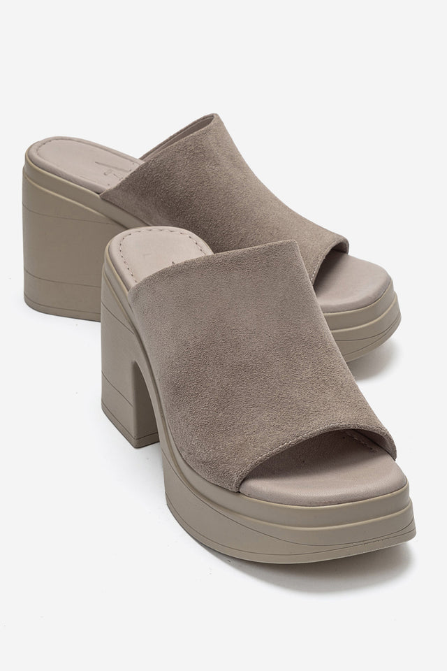 Kadın Hakiki Deri Bej Süet 10 cm Platform Topuklu Terlik Flora