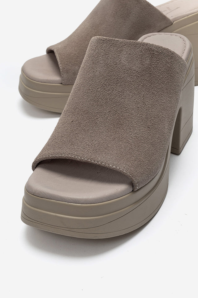 Kadın Hakiki Deri Bej Süet 10 cm Platform Topuklu Terlik Flora