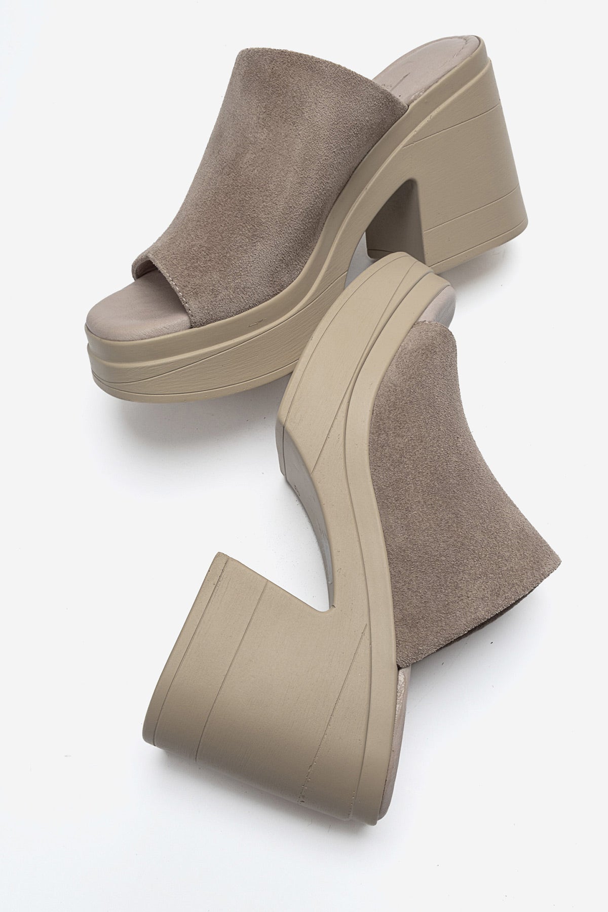 Kadın Hakiki Deri Bej Süet 10 cm Platform Topuklu Terlik Flora