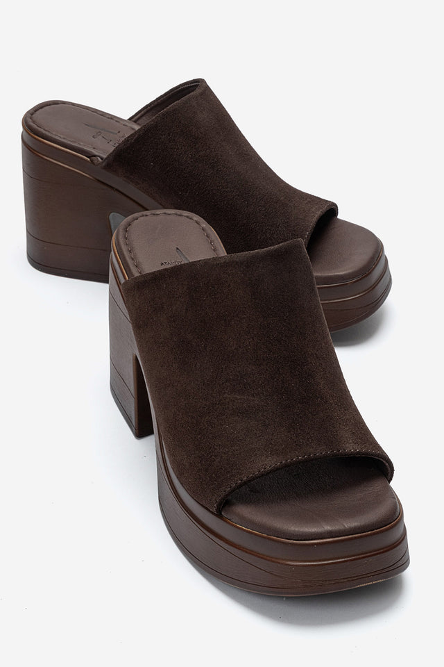 Kadın Hakiki Deri Kahve Süet 10 cm Platform Topuklu Terlik Flora