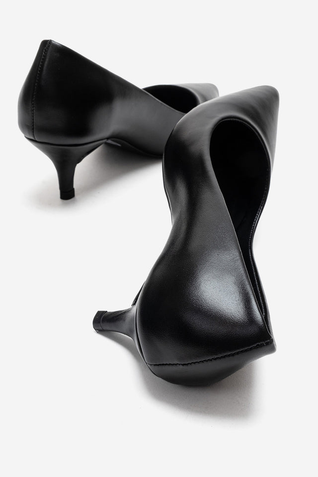 Kadın Hakiki Deri Siyah Sivri Burun Kısa 5 cm Orta Topuklu Stiletto Rossana