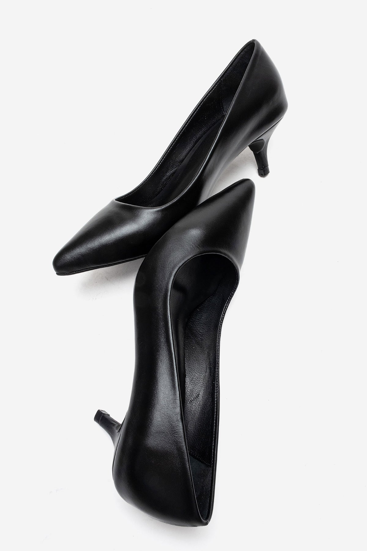 Kadın Hakiki Deri Siyah Sivri Burun Kısa 5 cm Orta Topuklu Stiletto Rossana