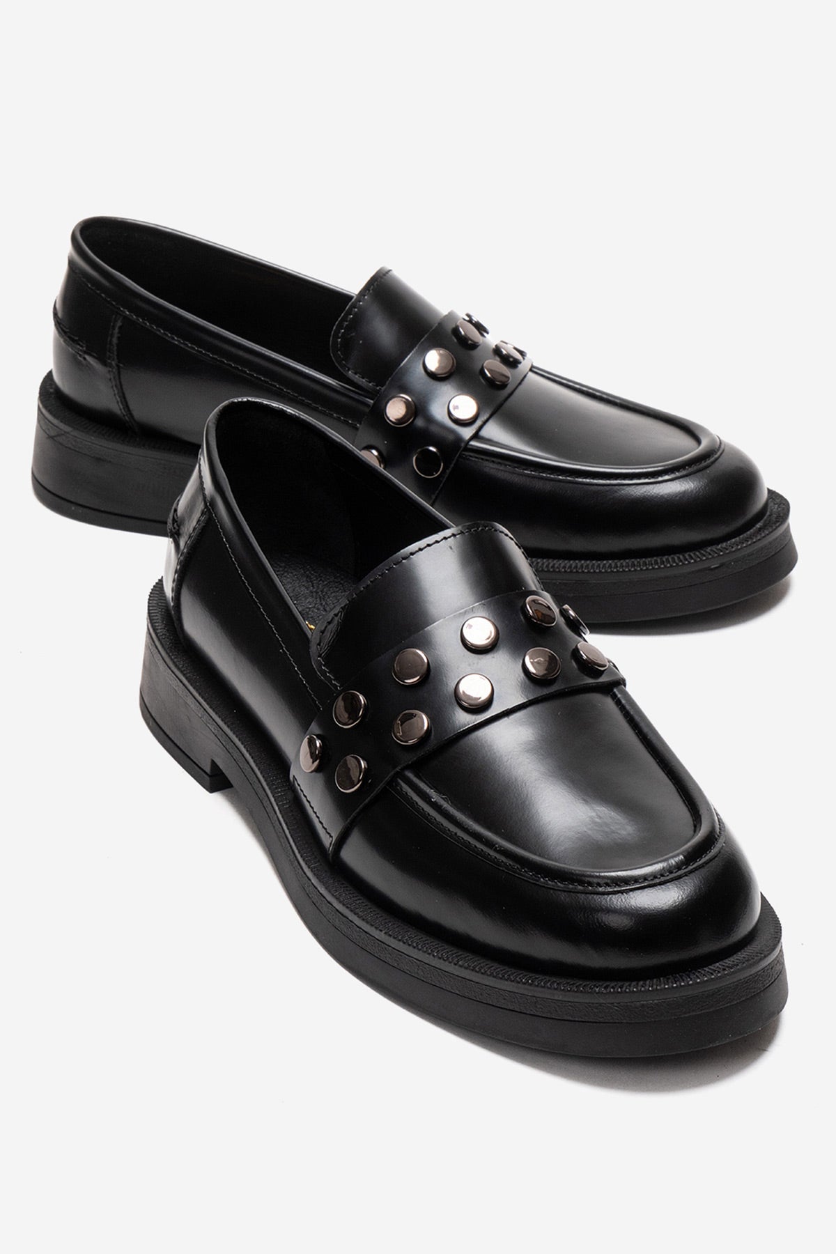 Kadın Hakiki Deri Siyah Açma Metal Zımbalı Kalın Taban Loafer Rimini
