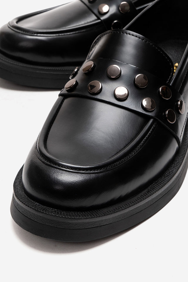 Kadın Hakiki Deri Siyah Açma Metal Zımbalı Kalın Taban Loafer Rimini