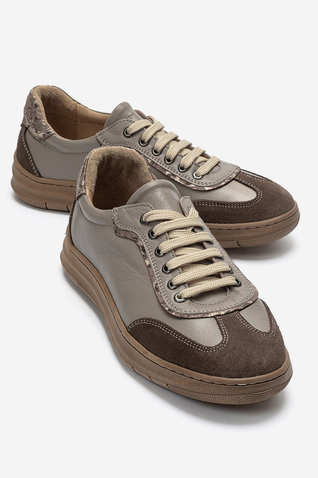 Kadın Hakiki Deri Vizon Süet Bağcıklı Kalın Tabanlı Sneaker Uma