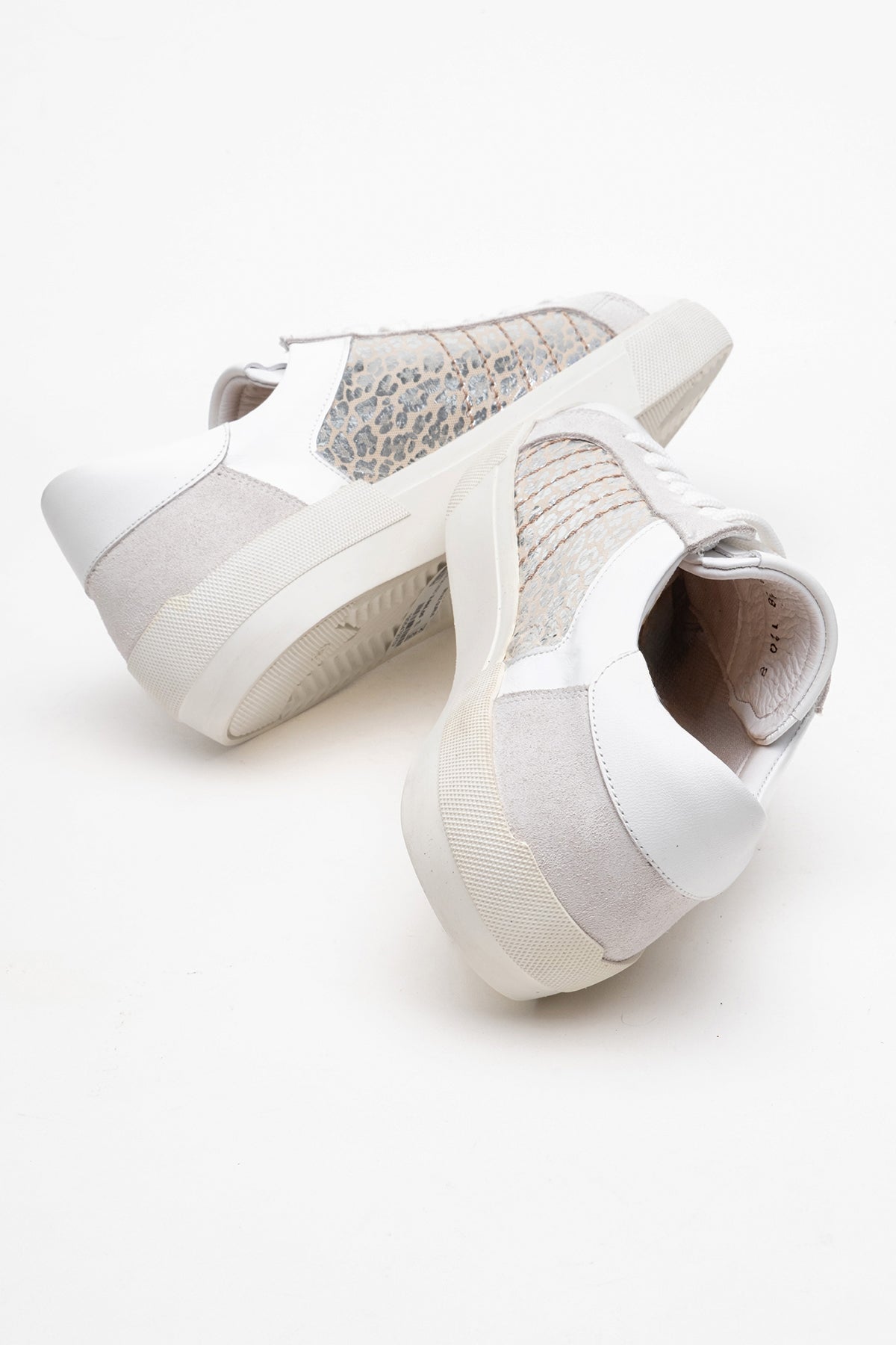 Kadın Hakiki Deri Beyaz Gümüş Detaylı Kauçuk Taban Sneaker Cleo