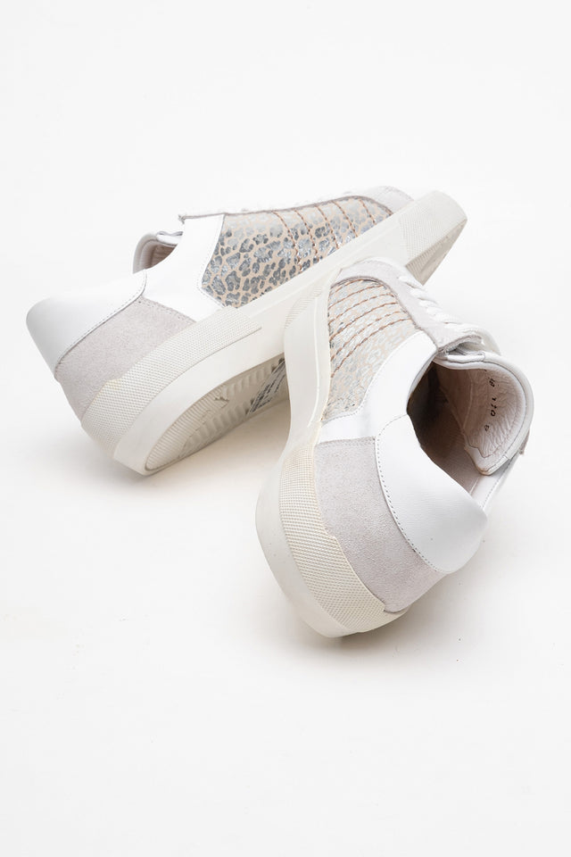 Kadın Hakiki Deri Beyaz Gümüş Detaylı Kauçuk Taban Sneaker Cleo