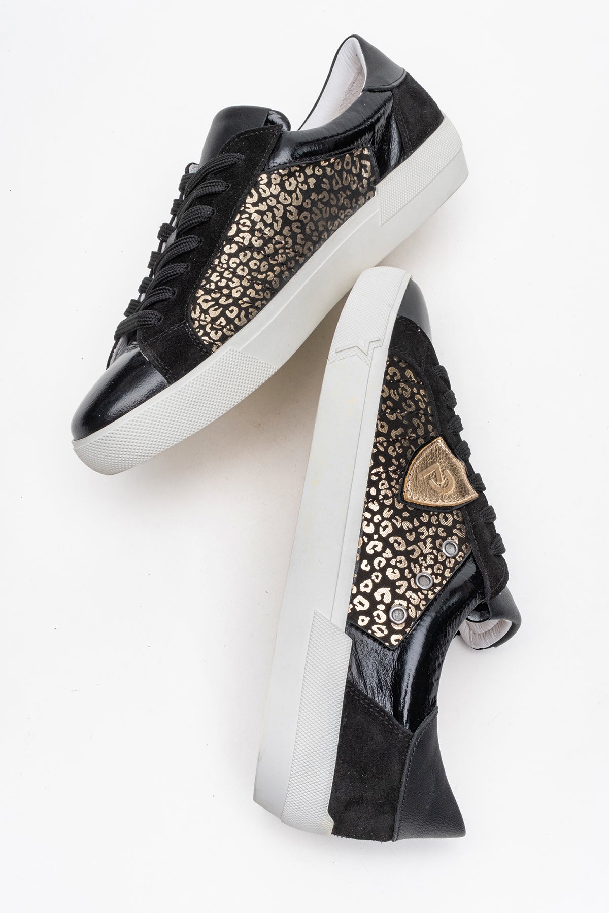 Kadın Hakiki Deri Siyah Altın Gümüş Detaylı Kauçuk Taban Sneaker Cleo