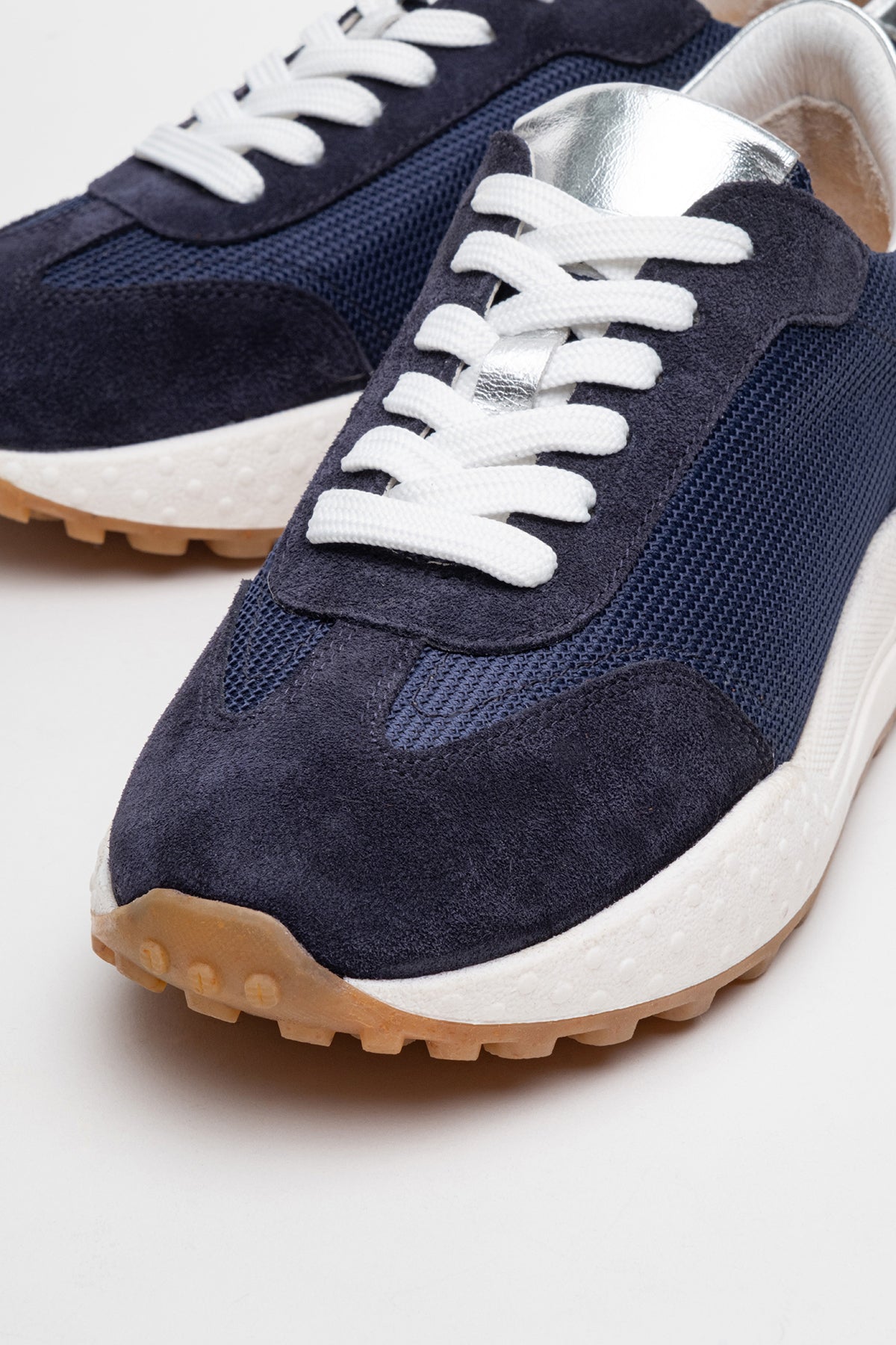 Kadın Hakiki Deri Lacivert Gümüş Süet File Detaylı Kauçuk Taban Sneaker Enia