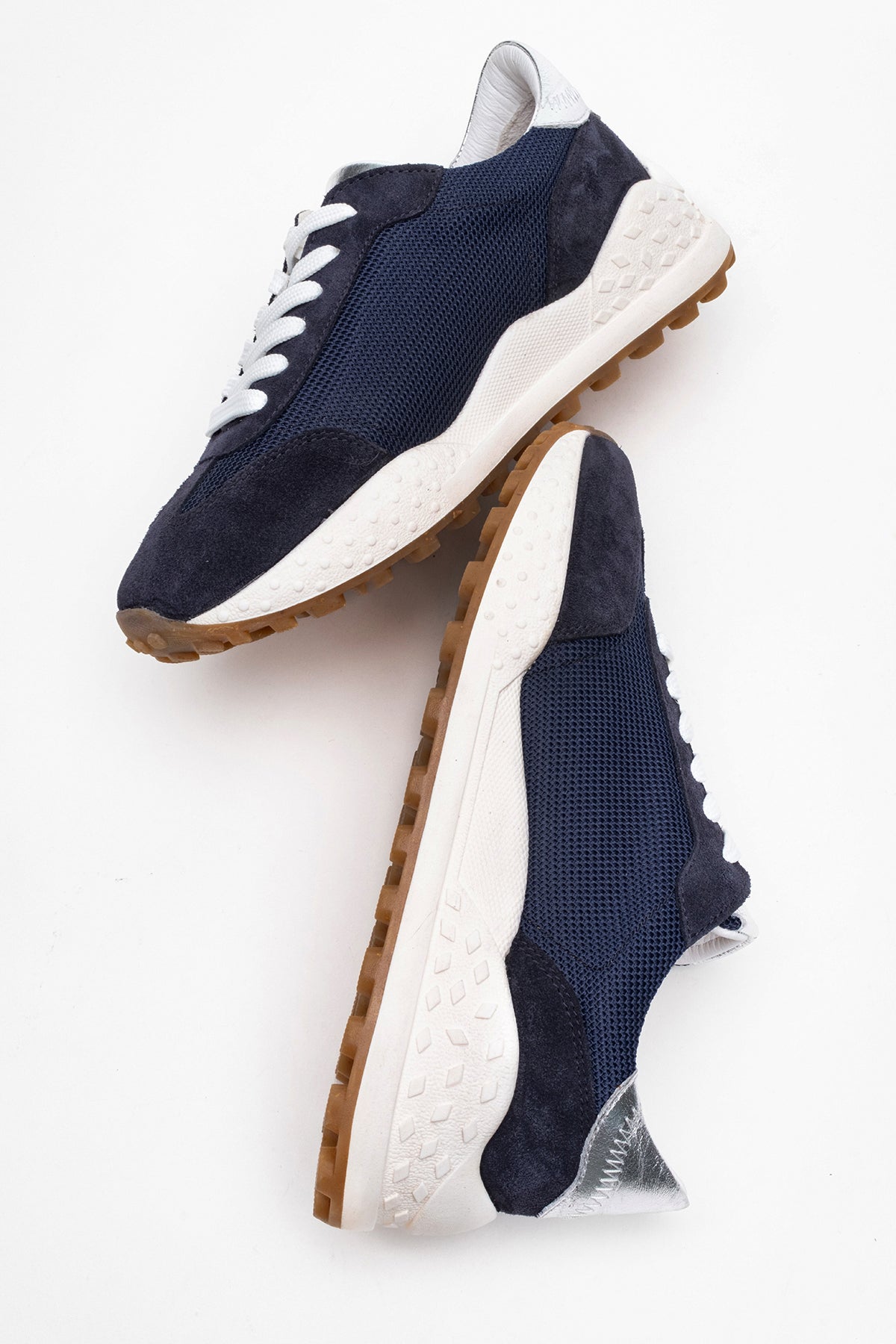 Kadın Hakiki Deri Lacivert Gümüş Süet File Detaylı Kauçuk Taban Sneaker Enia