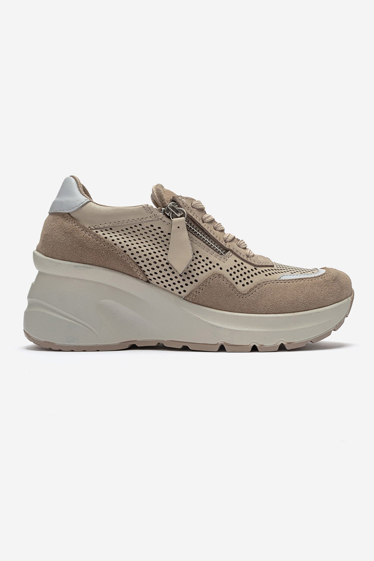 Kadın Hakiki Deri Bej Süet Lazer Kesim Dolgu Topuklu Sneaker Tia