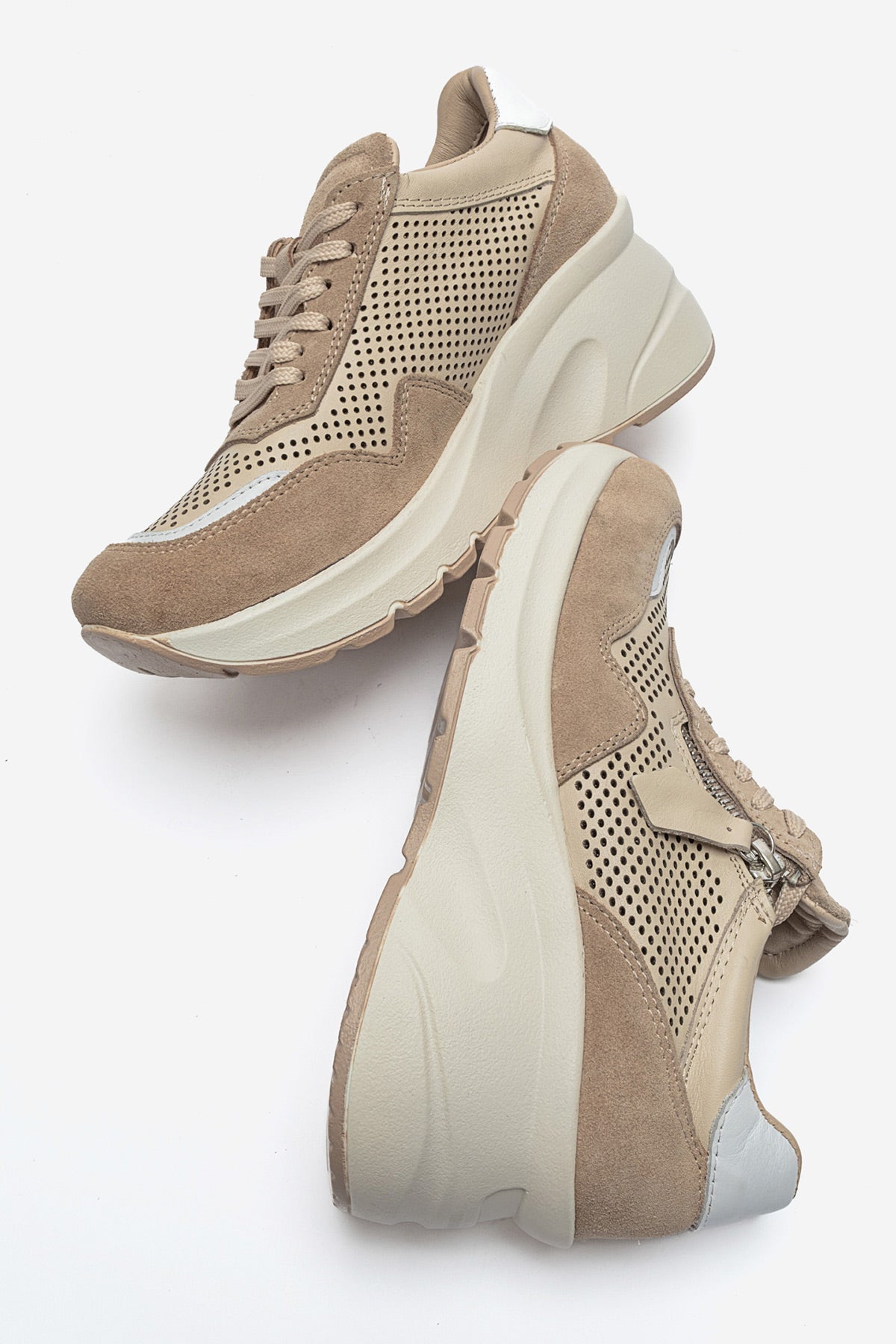 Kadın Hakiki Deri Bej Süet Lazer Kesim Dolgu Topuklu Sneaker Tia