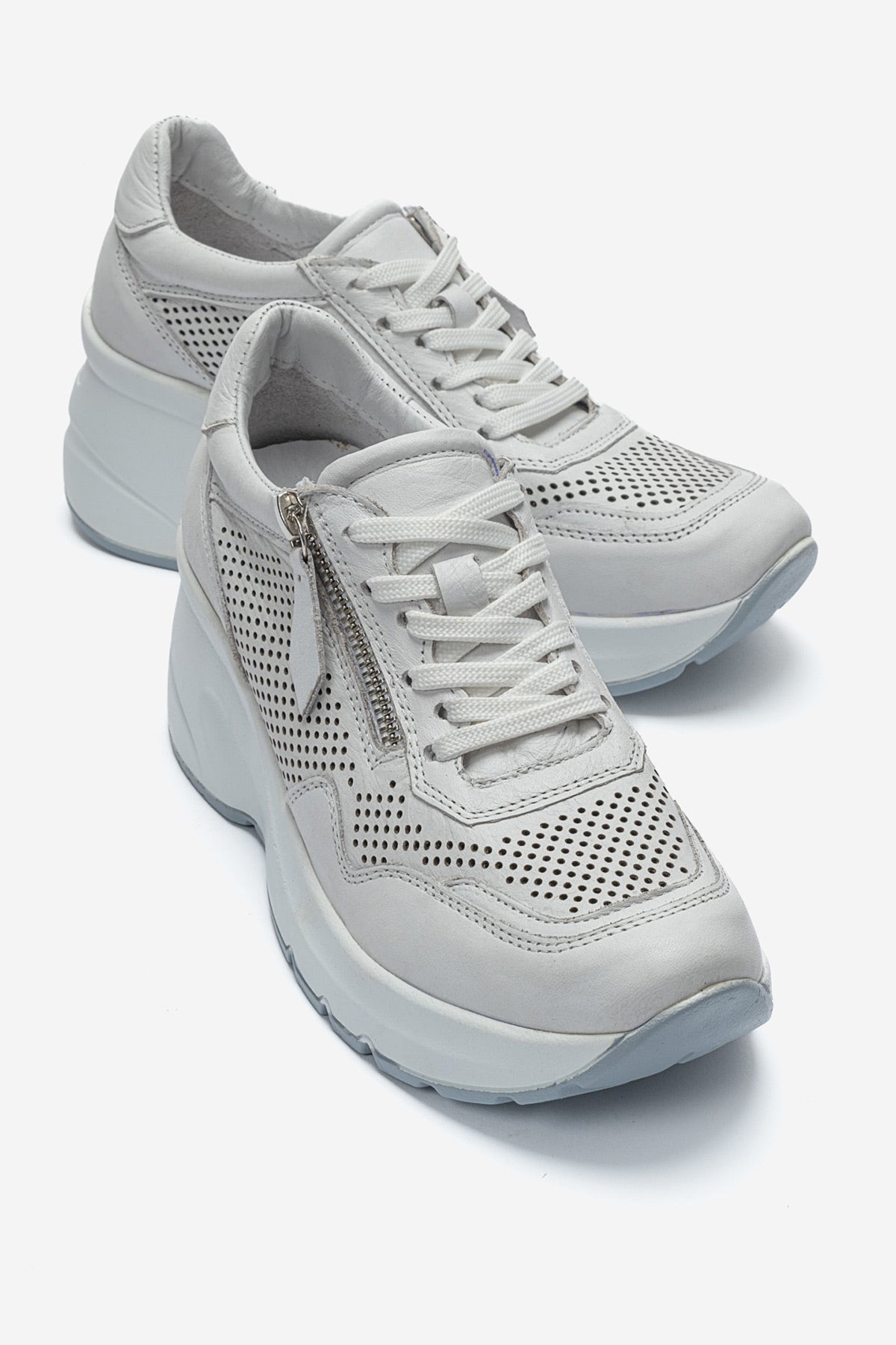Kadın Hakiki Deri Beyaz Lazer Kesim Dolgu Topuklu Sneaker Tia