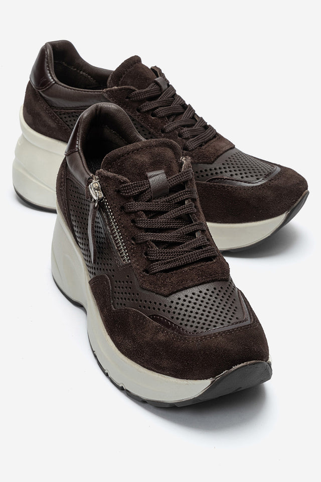 Kadın Hakiki Deri Kahve Süet Lazer Kesim Dolgu Topuklu Sneaker Tia