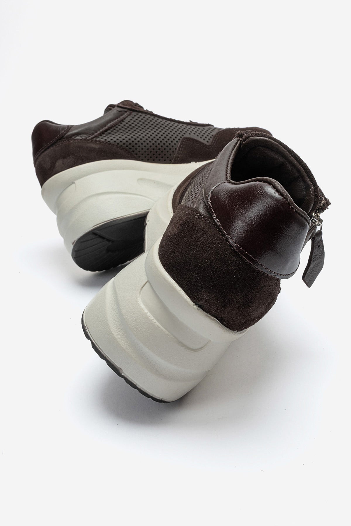 Kadın Hakiki Deri Kahve Süet Lazer Kesim Dolgu Topuklu Sneaker Tia